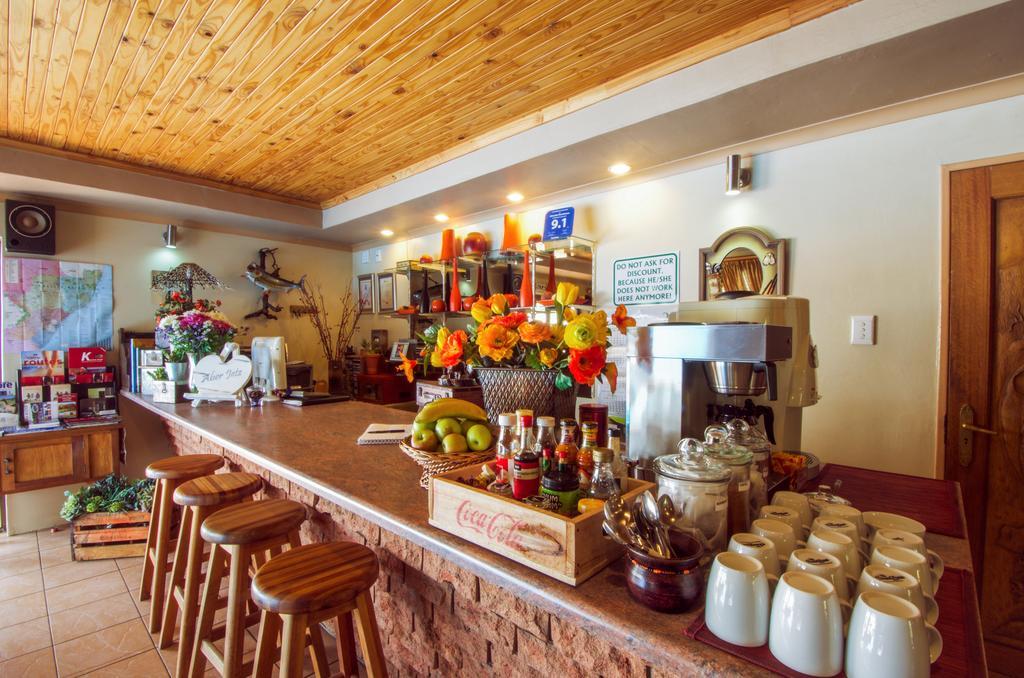 Aber Jetz Guesthouse 퐁골라 외부 사진