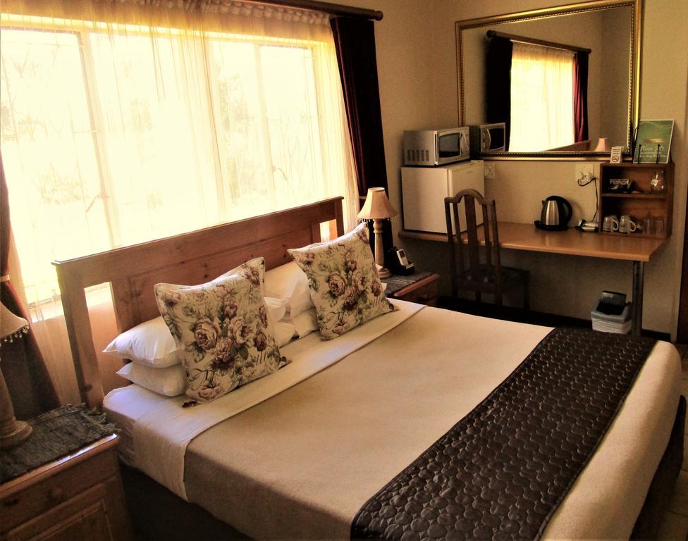 Aber Jetz Guesthouse 퐁골라 외부 사진