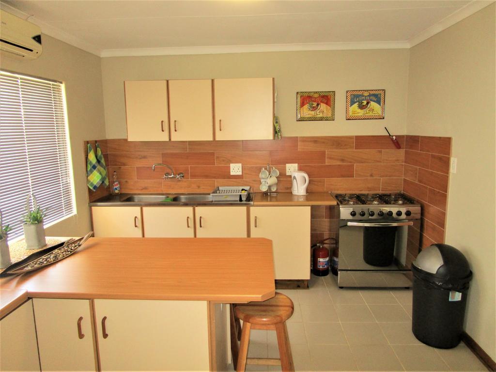 Aber Jetz Guesthouse 퐁골라 외부 사진