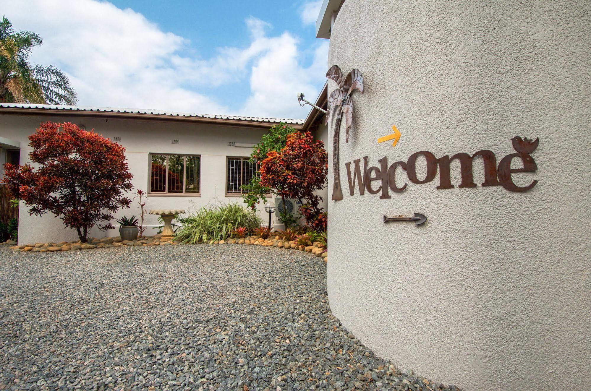 Aber Jetz Guesthouse 퐁골라 외부 사진